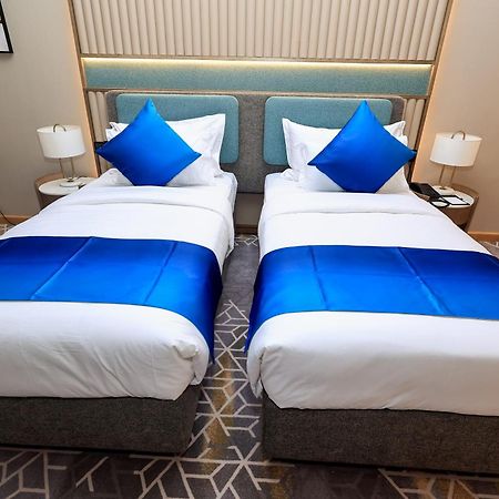 Best Western Premier M Four Hotel Dubai Exterior photo