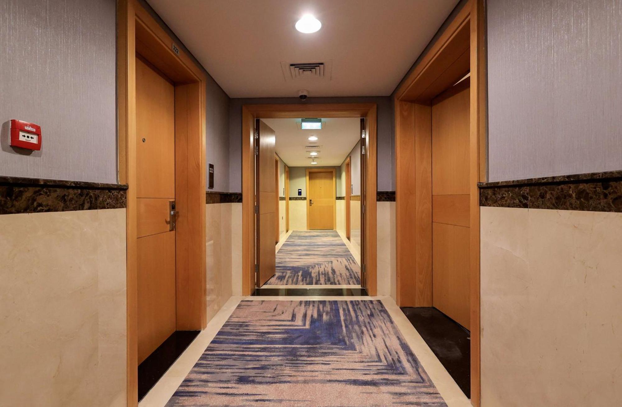 Best Western Premier M Four Hotel Dubai Exterior photo