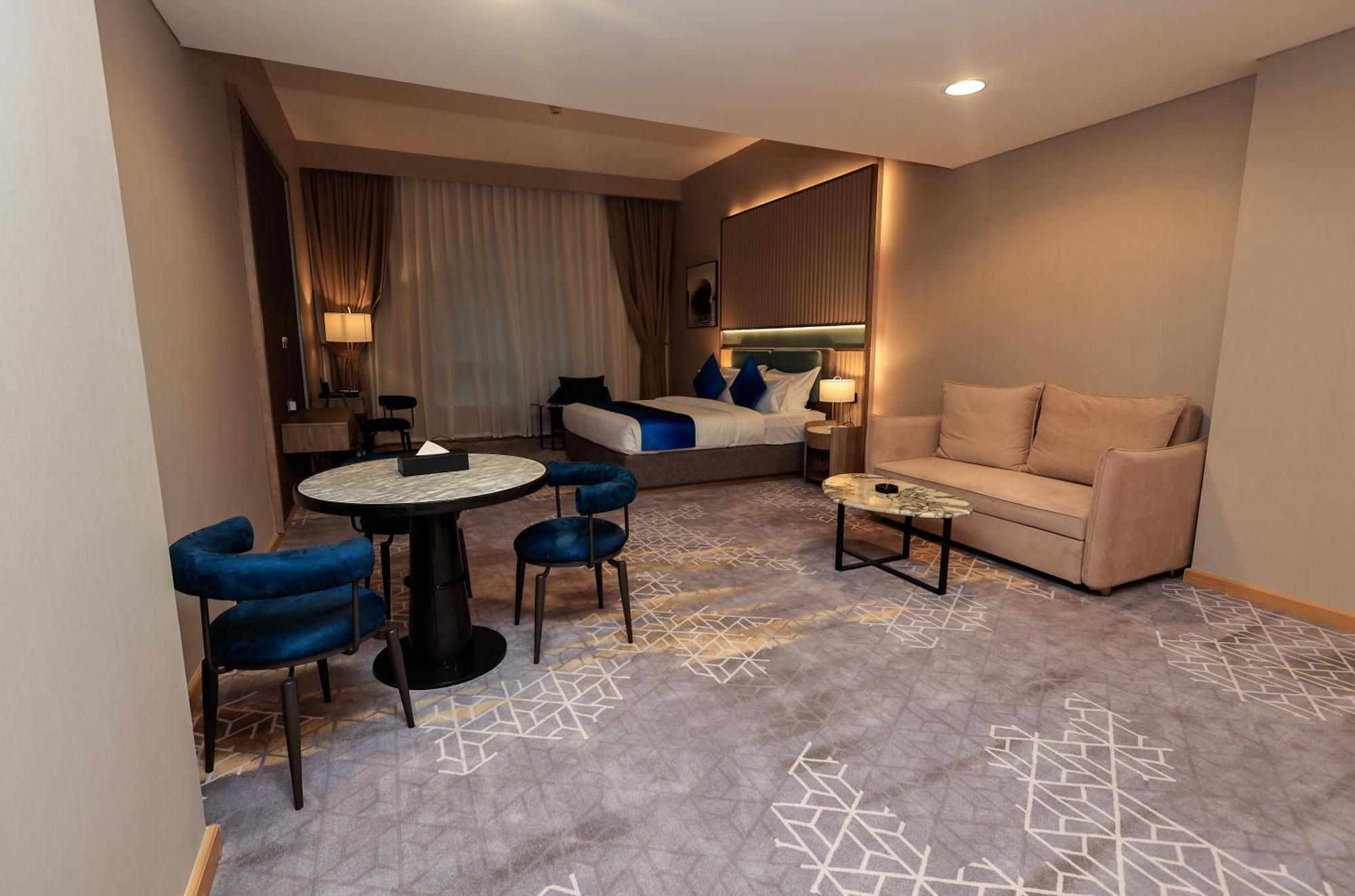 Best Western Premier M Four Hotel Dubai Exterior photo
