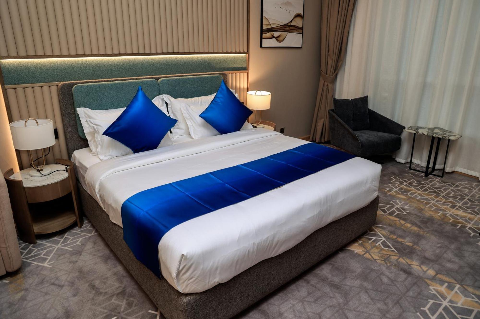 Best Western Premier M Four Hotel Dubai Exterior photo